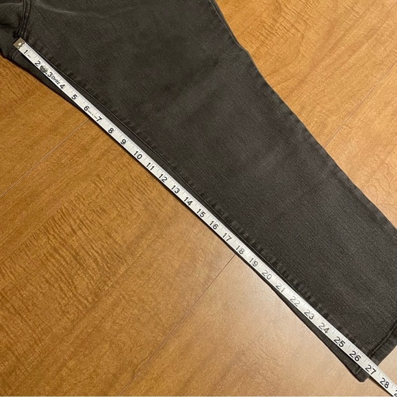 Charter Club Women’s Black High Waist Denim Curvy Slim Jeans Pants Size 16 Short - Picture 8 of 9